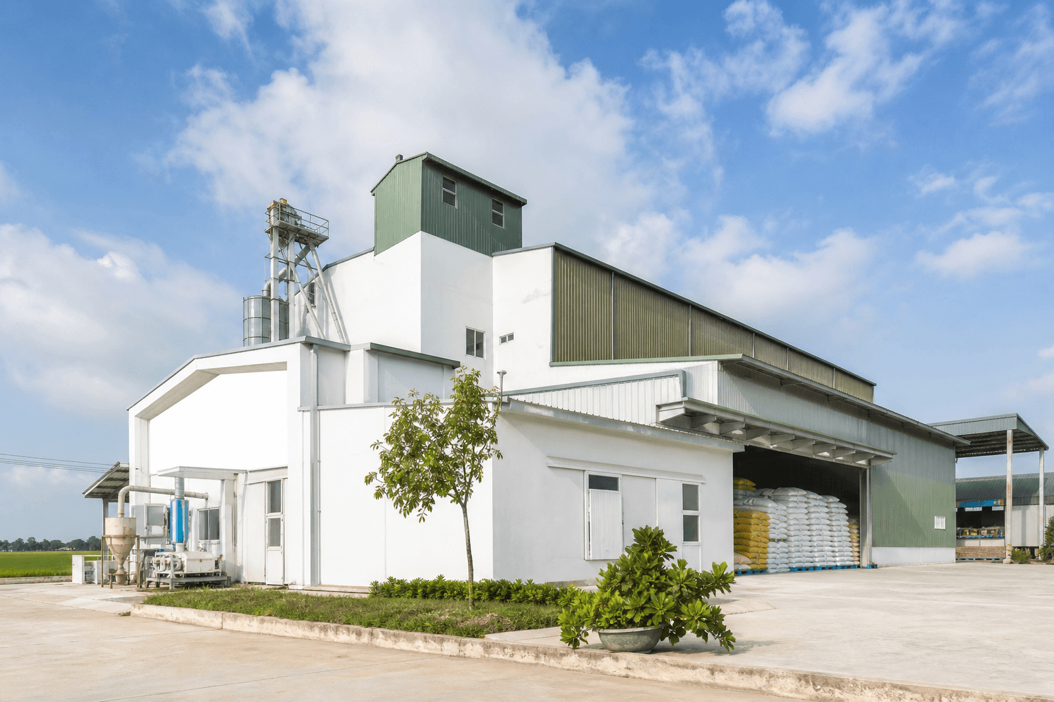 Nhà máy và kho gạo Chợ Gạo Miền Tây